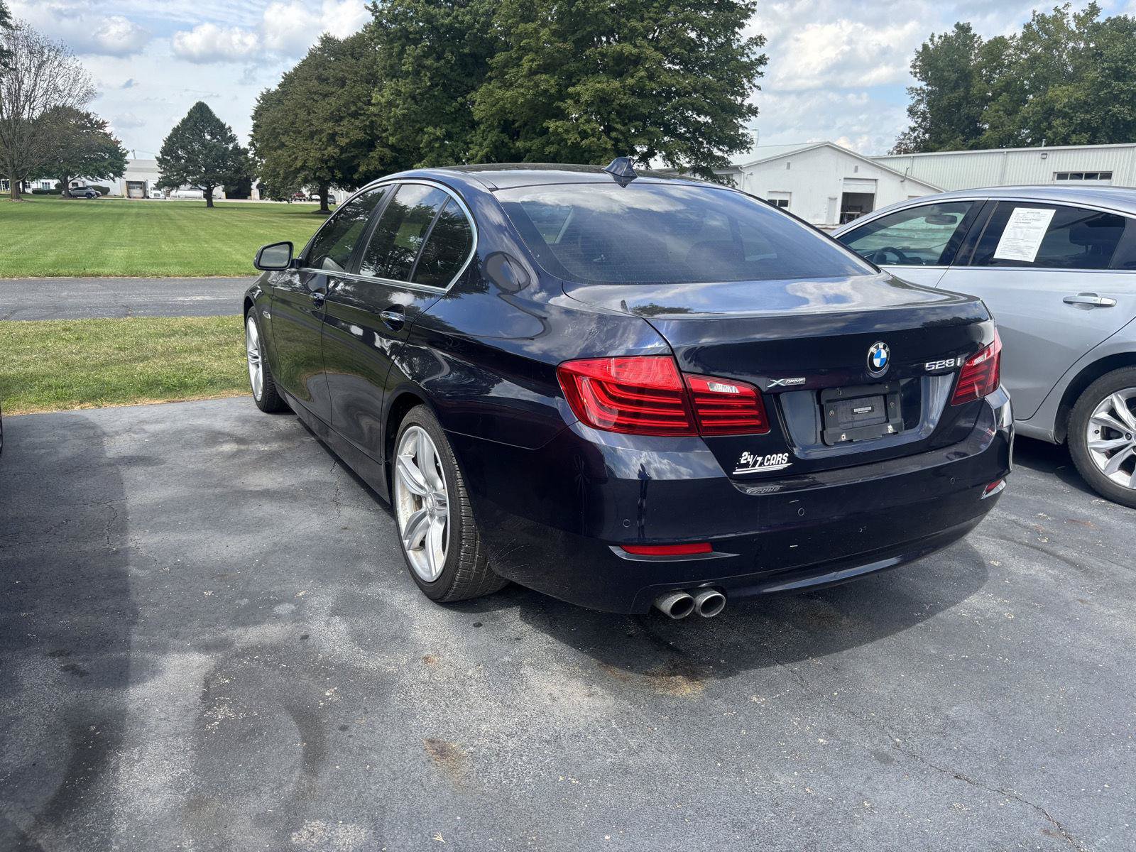 Used 2016 BMW 528i xDrive Sedan AWD/4WD image 9