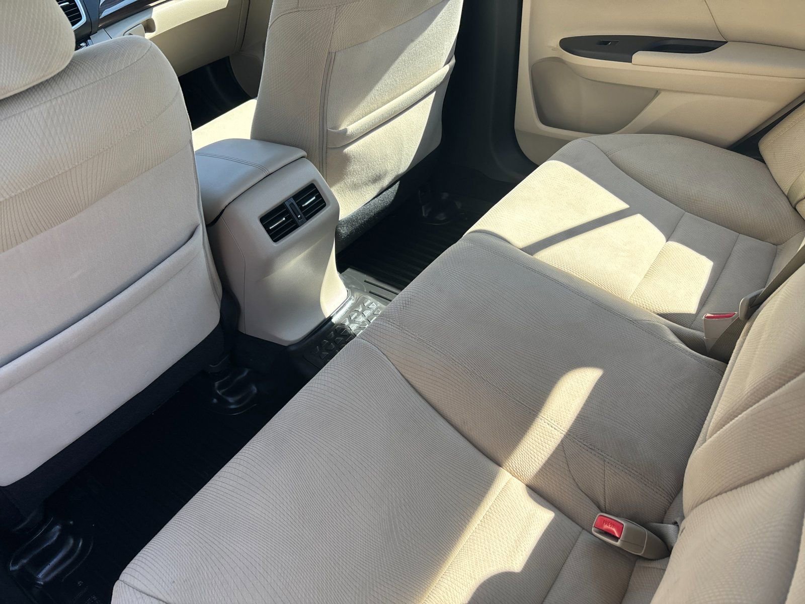 Used 2017 Honda Accord EX image 13