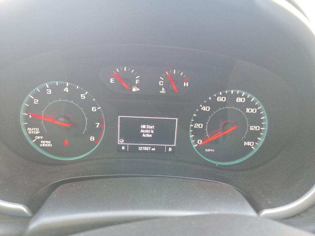 Used 2024 Chevrolet Malibu LT FWD image 2