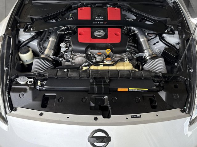 Used 2018 Nissan 370Z NISMO RWD image 22