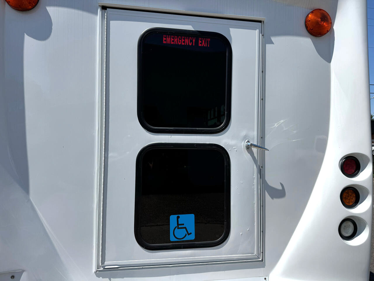 Used 2012 Ford E-450 and Econoline 450 Super Duty w/ Shuttle Bus Prep Pkg image 8