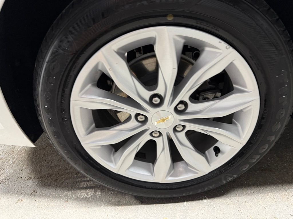 Used 2024 Chevrolet Malibu LT FWD image 38