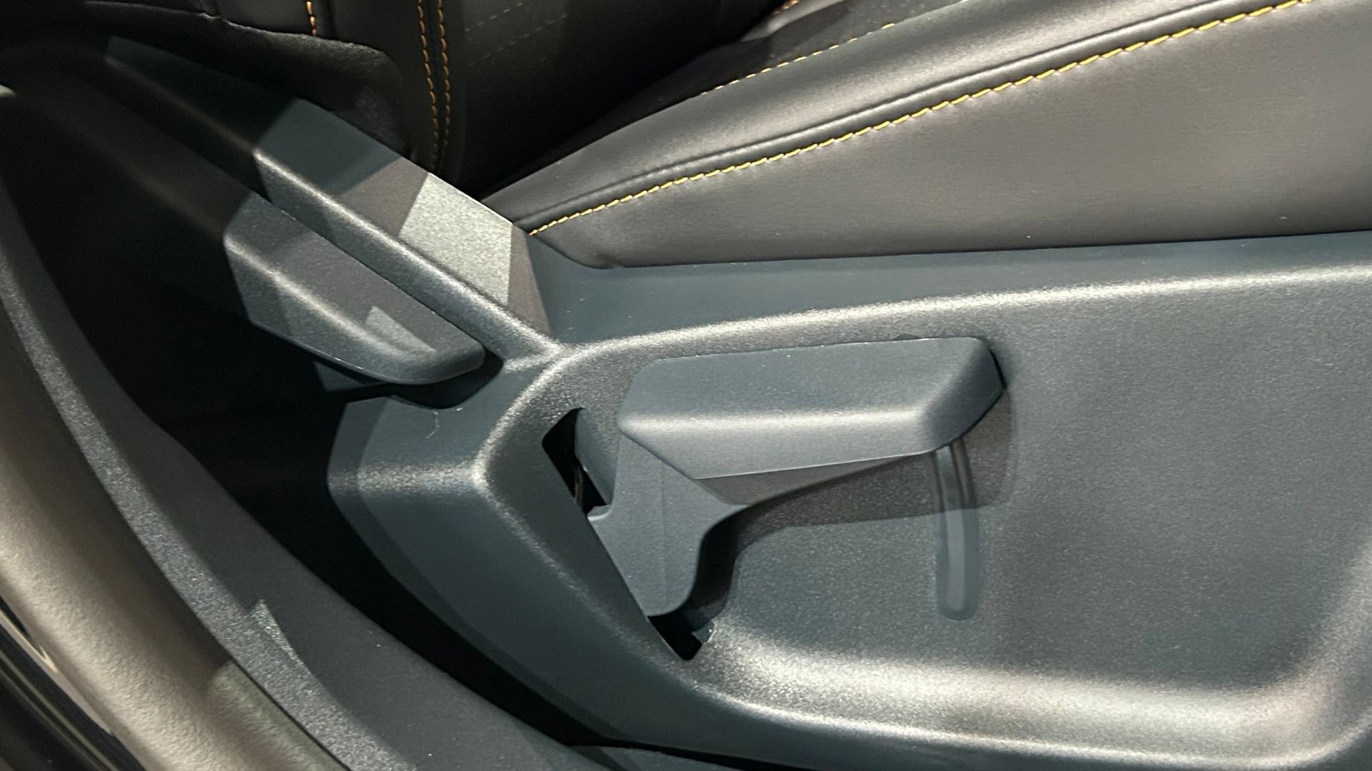 Used 2025 Ford Maverick Tremor AWD/4WD image 53