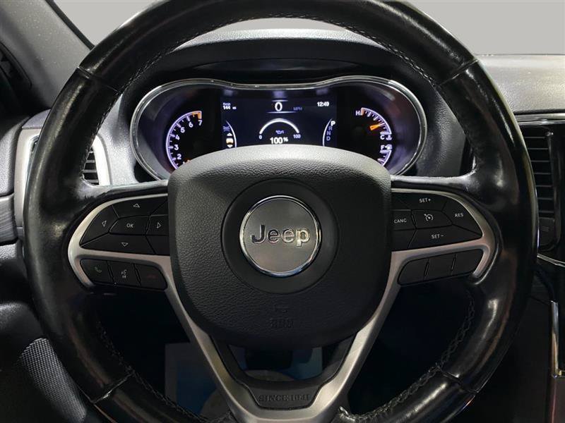 Used 2020 Jeep Grand Cherokee Altitude AWD/4WD image 14