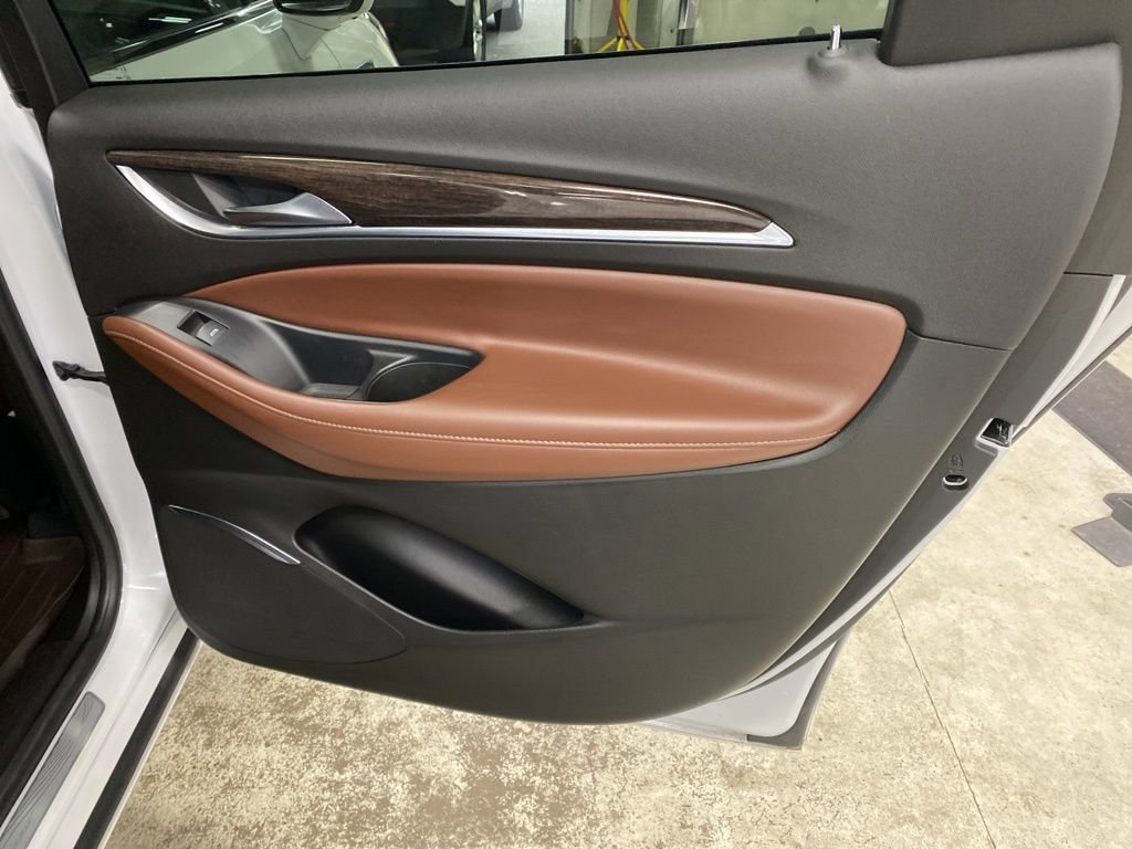 Used 2021 Buick Enclave Avenir w/ Avenir Technology Package image 17