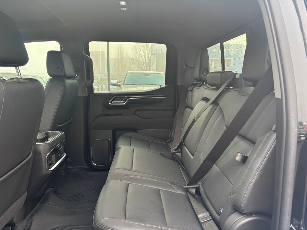 Used 2023 Chevrolet Silverado 1500 LTZ image 13