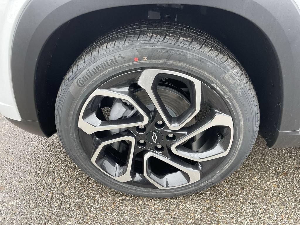 New 2026 Chevrolet Trax RS w/ Sunroof Package FWD image 10