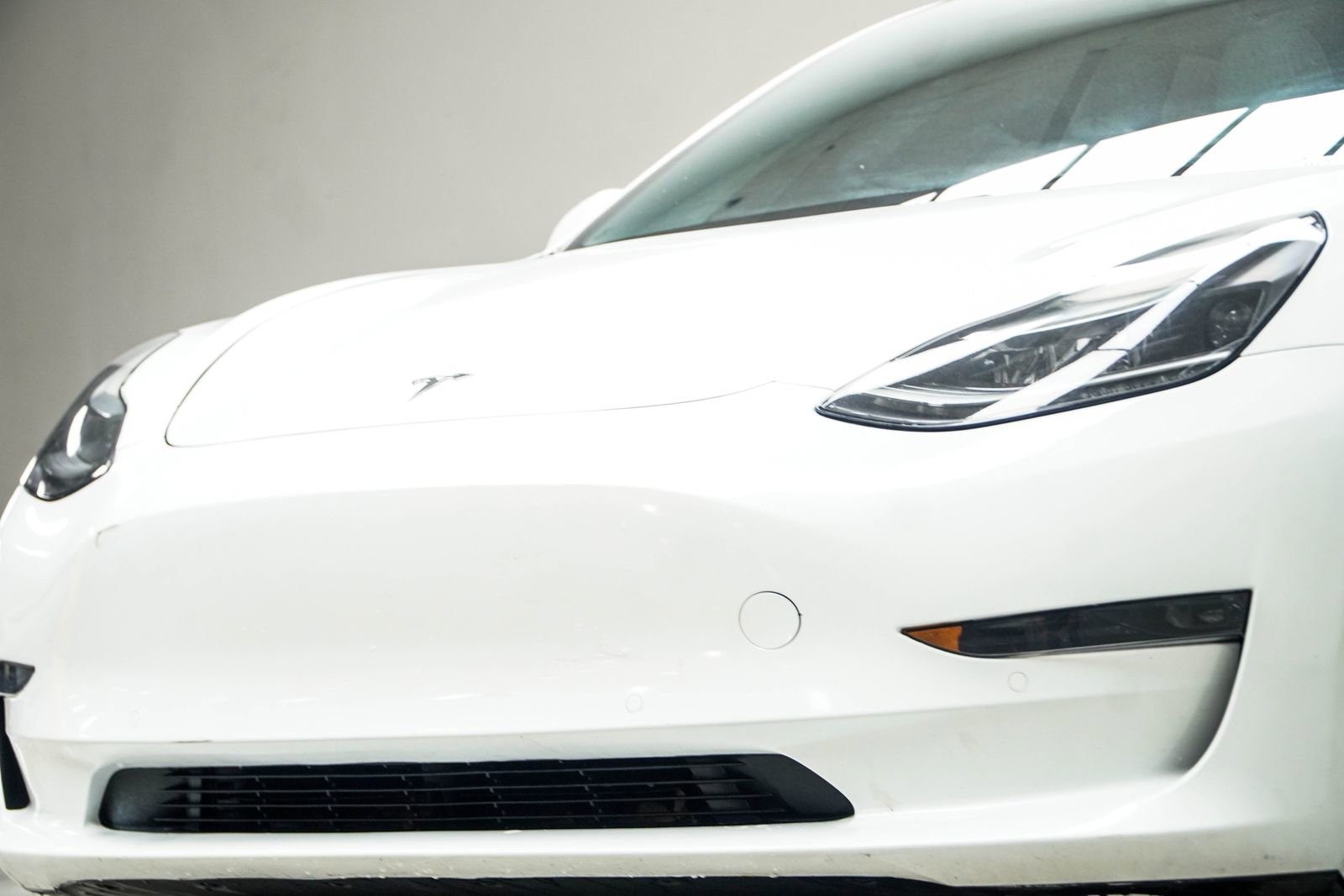 Used 2021 Tesla Model 3 Standard Range Plus image 2