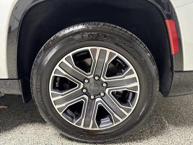 Used 2024 Jeep Wagoneer L Series II image 20