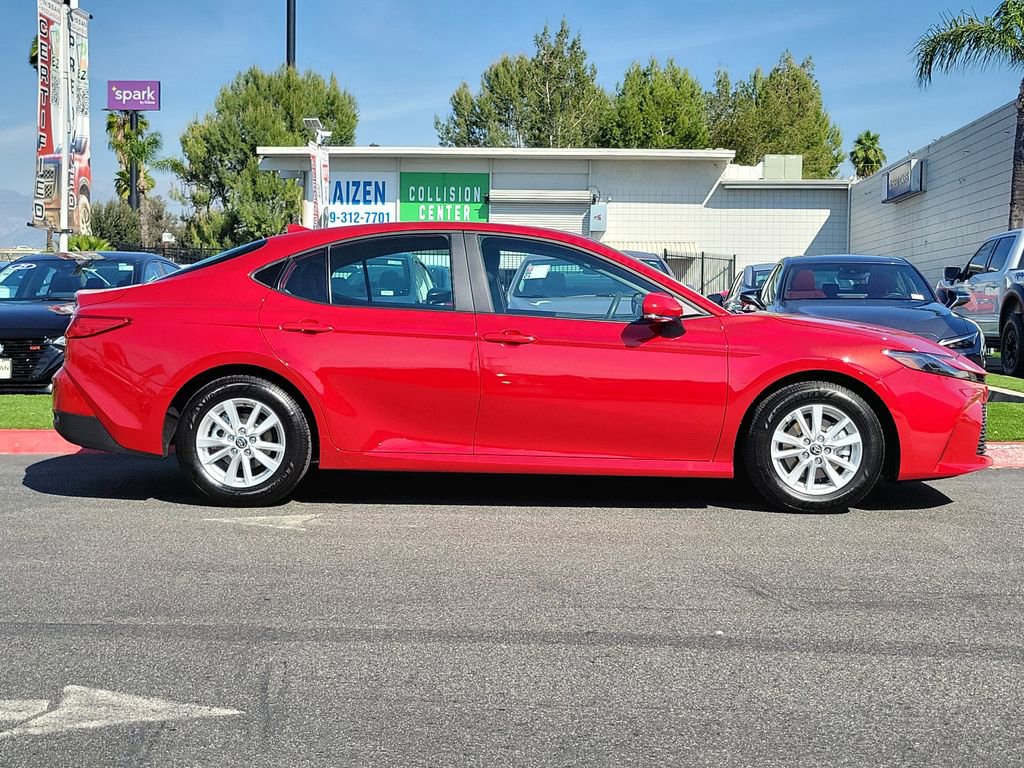 Used 2026 Toyota Camry LE image 31