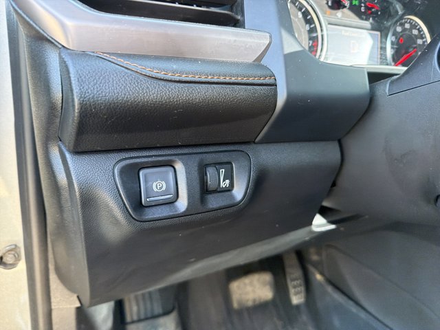 Used 2023 GMC Acadia AT4 w/ Preferred Package image 17