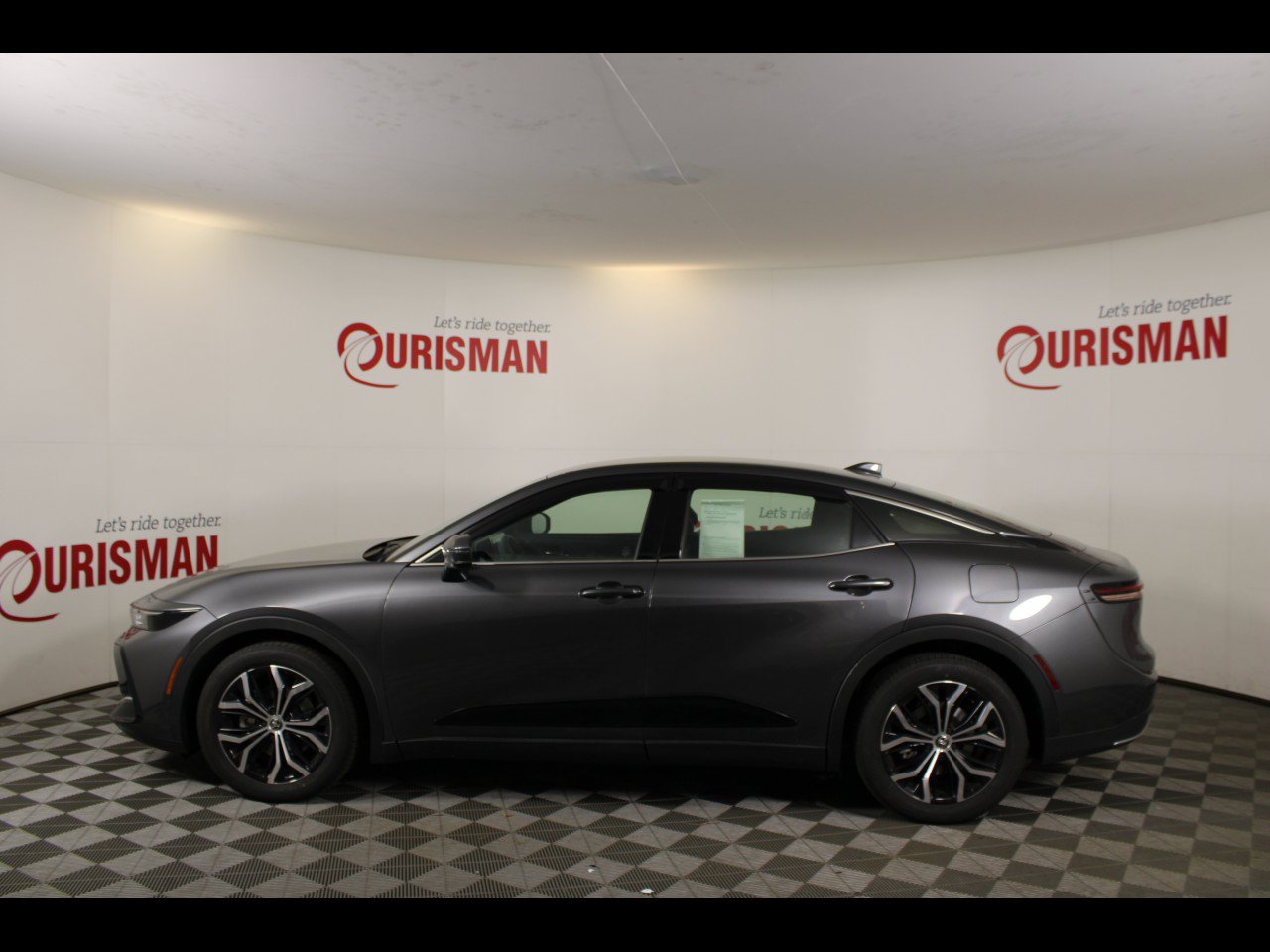 Used 2023 Toyota Crown AWD/4WD image 4