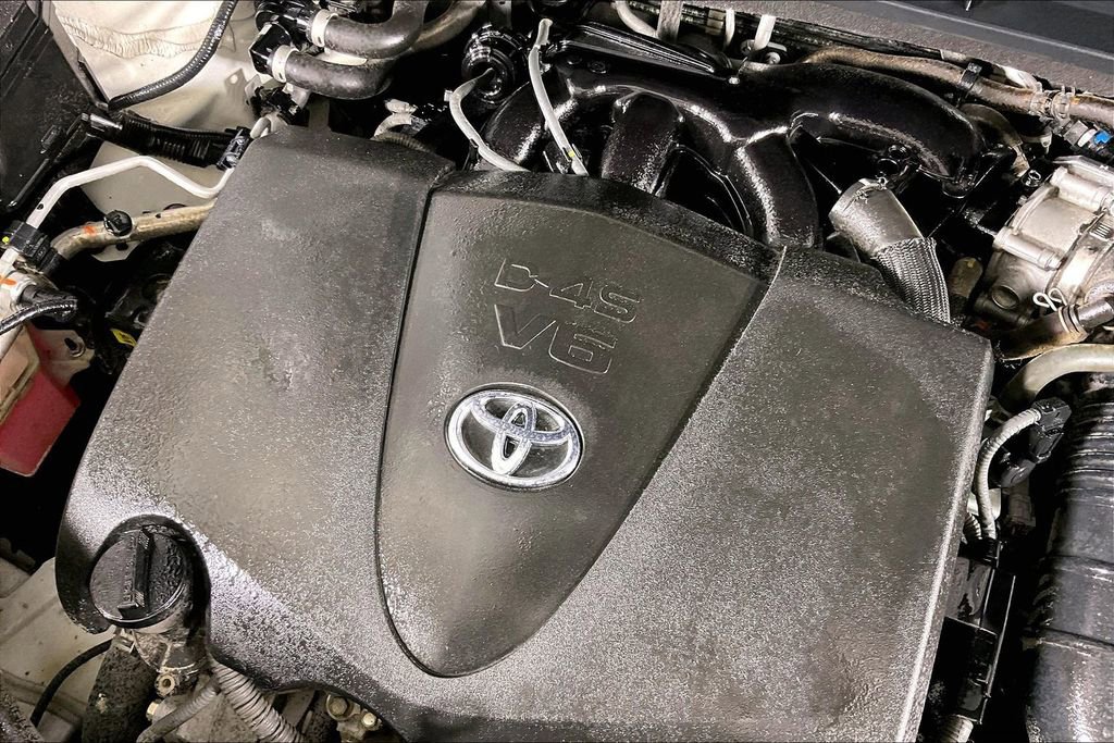 Used 2021 Toyota Highlander Limited image 43