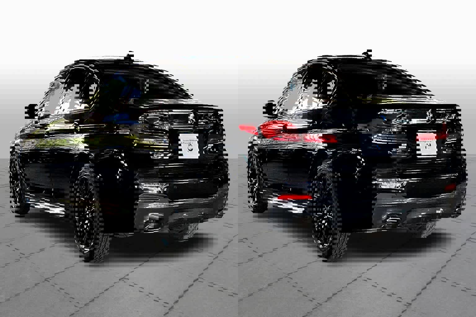 Used 2022 BMW 540i w/ M Sport Package image 10