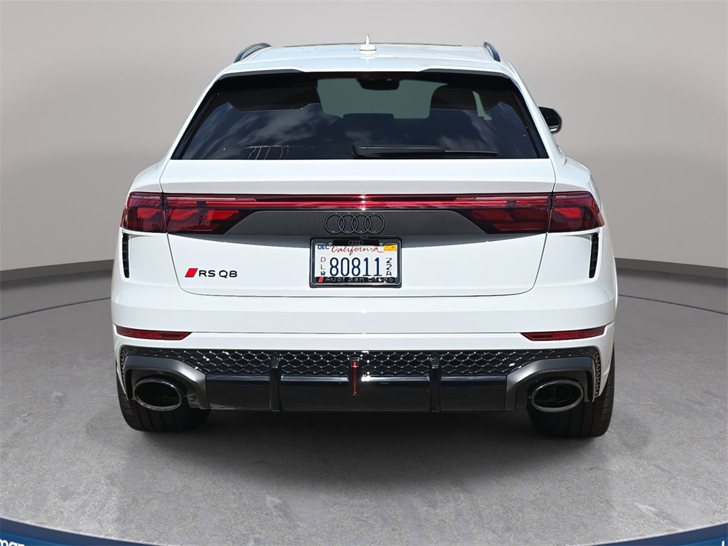 New 2025 Audi RS Q8 performance image 4