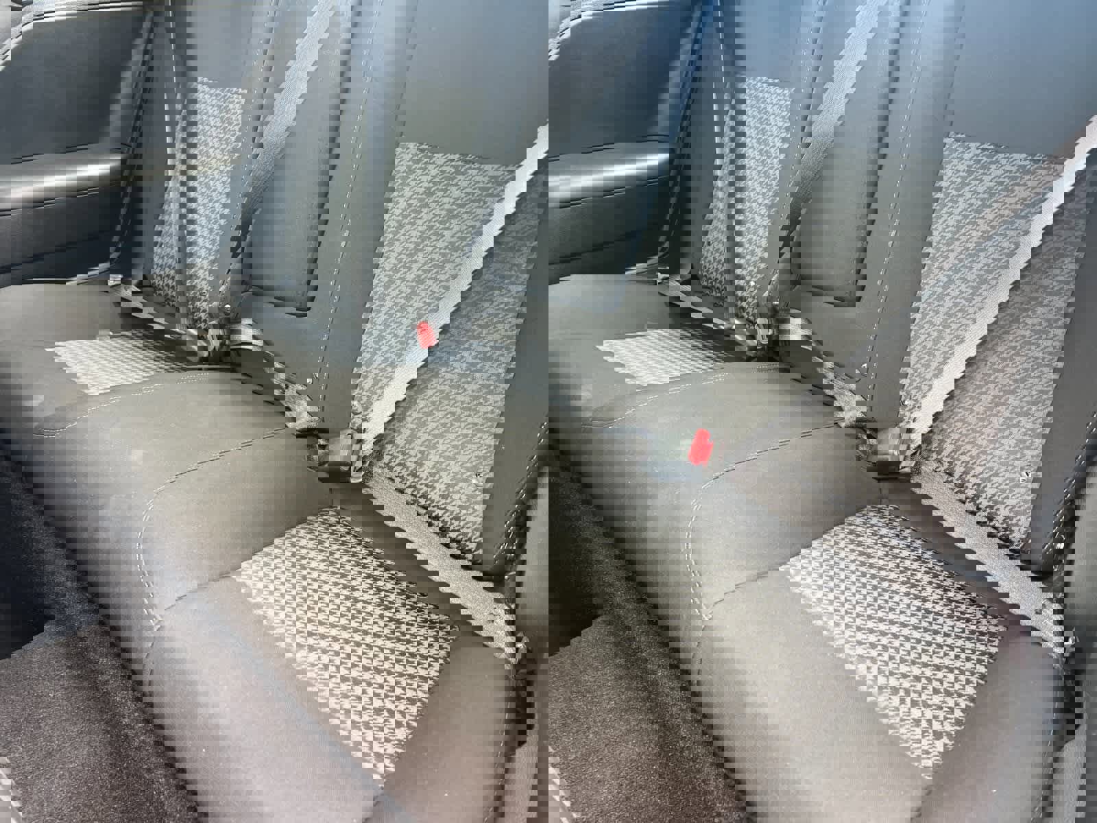 Used 2022 Dodge Challenger GT w/ Blacktop Package image 4