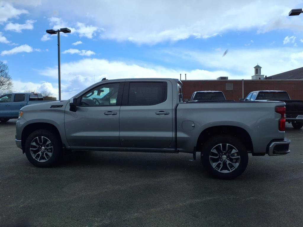 New 2025 Chevrolet Silverado 1500 LT image 2