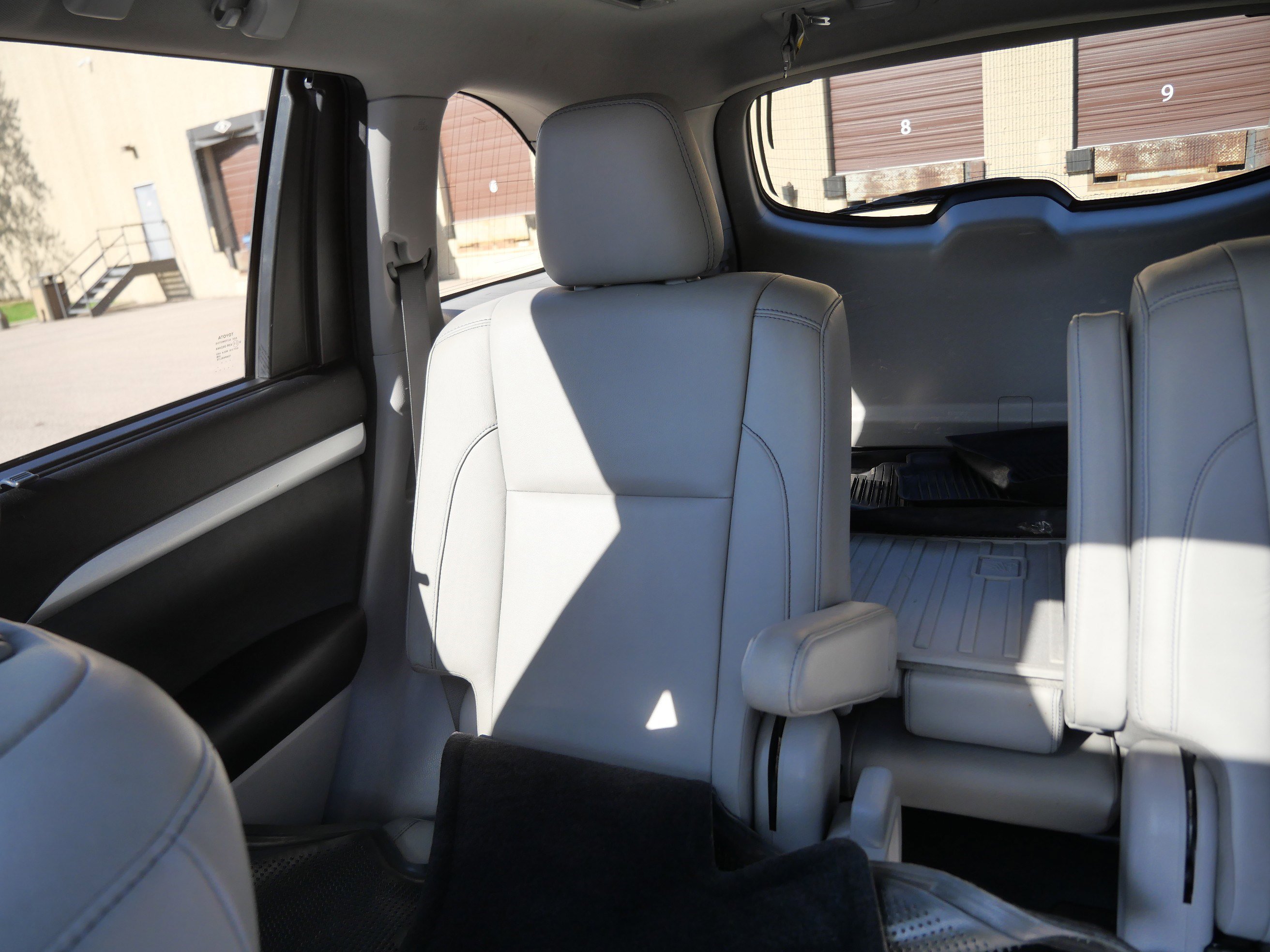 Certified 2017 Toyota Highlander XLE AWD/4WD image 12