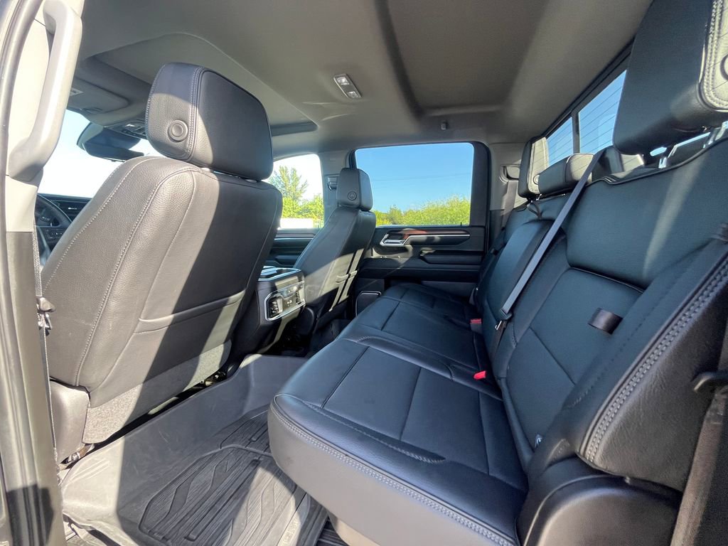 Used 2024 GMC Sierra 2500 Denali w/ Denali Reserve Package image 12