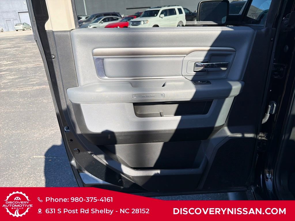 Used 2019 RAM 1500 Classic Warlock image 26