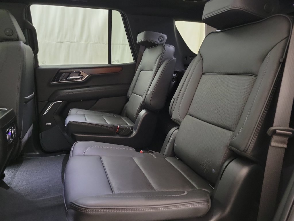 Certified 2025 GMC Yukon Denali w/ Sun & Power Step Package AWD/4WD image 12