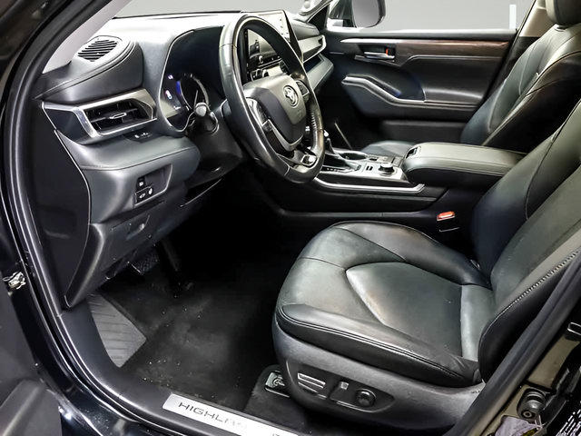 Used 2022 Toyota Highlander Limited AWD/4WD image 10