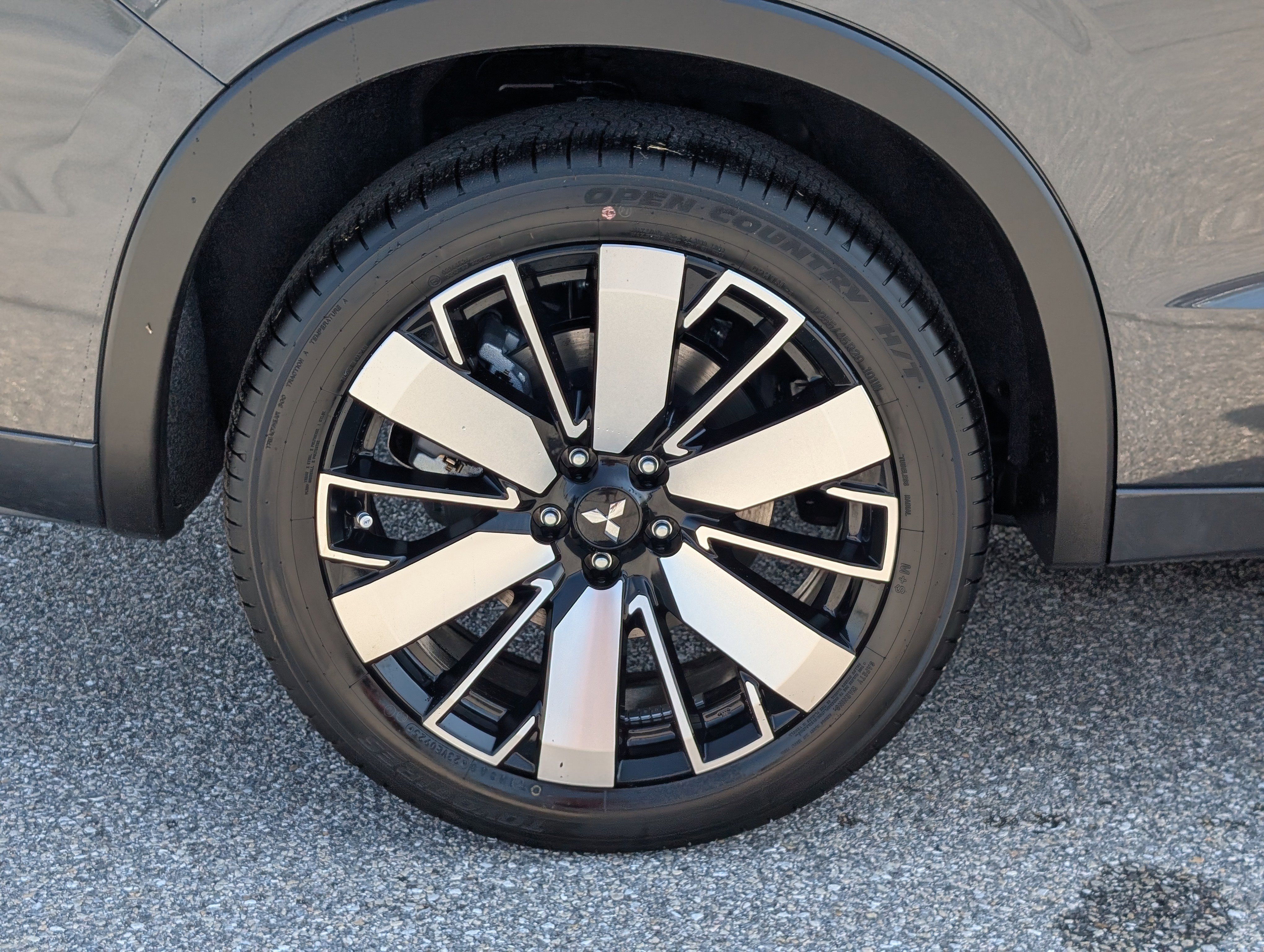 New 2025 Mitsubishi Outlander SEL image 10