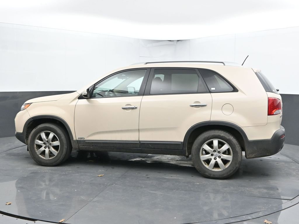 Used 2012 Kia Sorento LX w/ Third Row Pkg AWD/4WD image 7