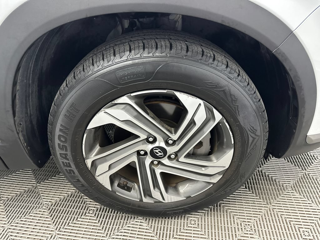 Used 2021 Hyundai Santa Fe SE FWD image 12