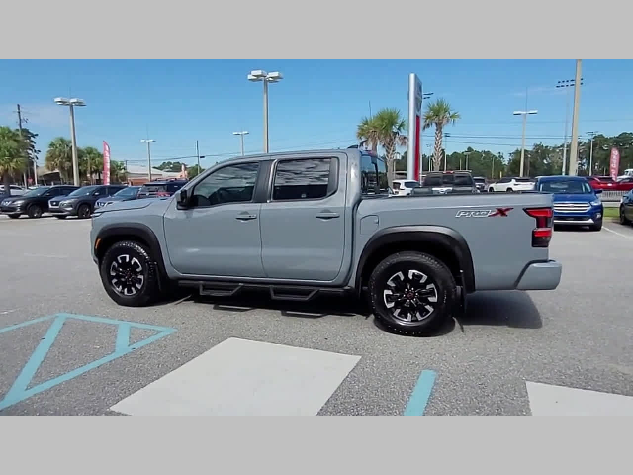 Used 2023 Nissan Frontier Pro-X w/ Pro Convenience Package image 28