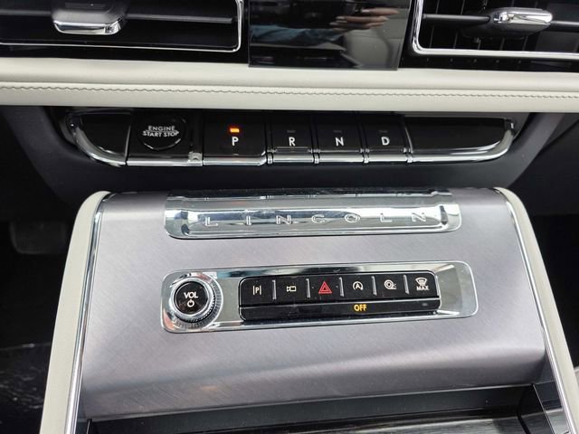 New 2026 Lincoln Aviator 2WD image 26