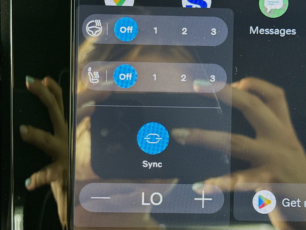 New 2026 Volvo XC40 B5 Ultra w/ Climate Package image 21