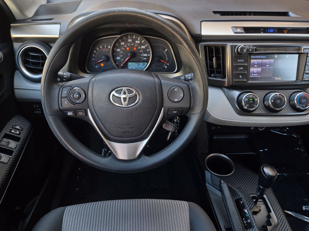Used 2015 Toyota RAV4 LE AWD/4WD image 14