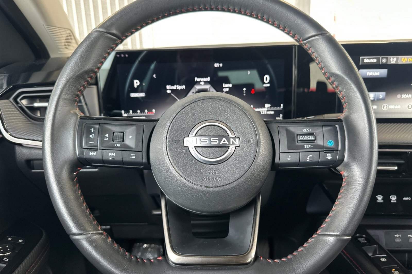 Used 2025 Nissan Kicks SR image 22