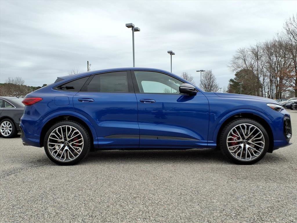 New 2025 Audi SQ5 Premium Plus AWD/4WD image 6