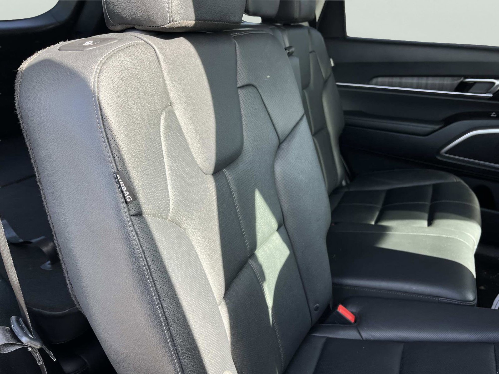 Used 2024 Kia Telluride EX image 30