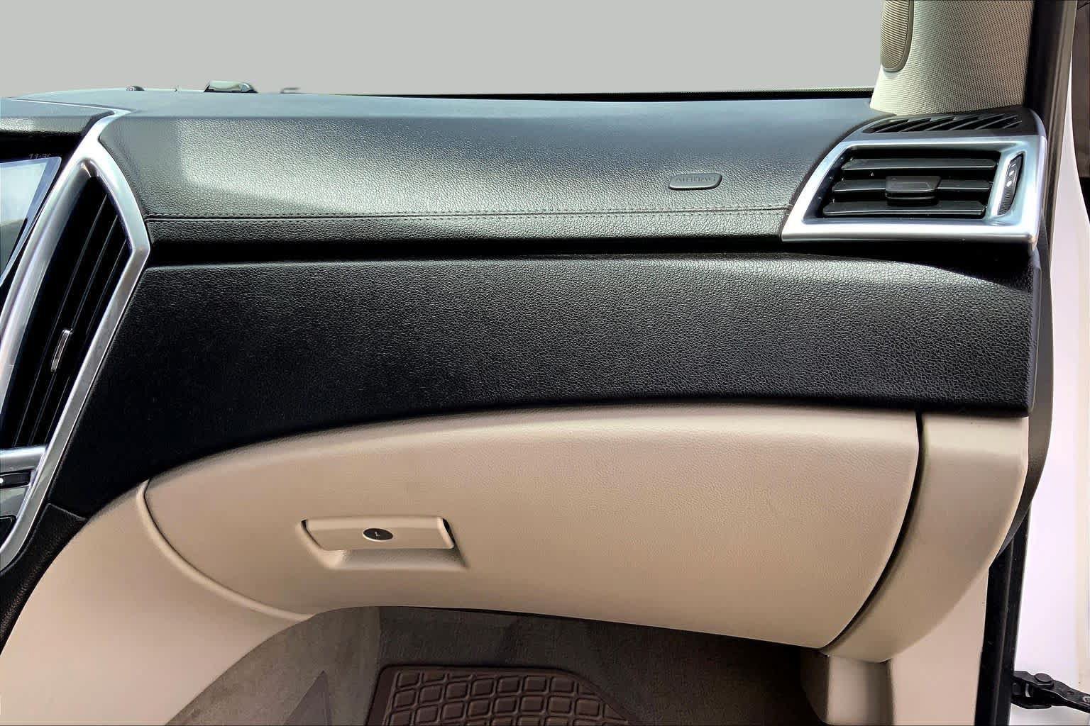 Used 2013 Cadillac SRX Luxury FWD image 18