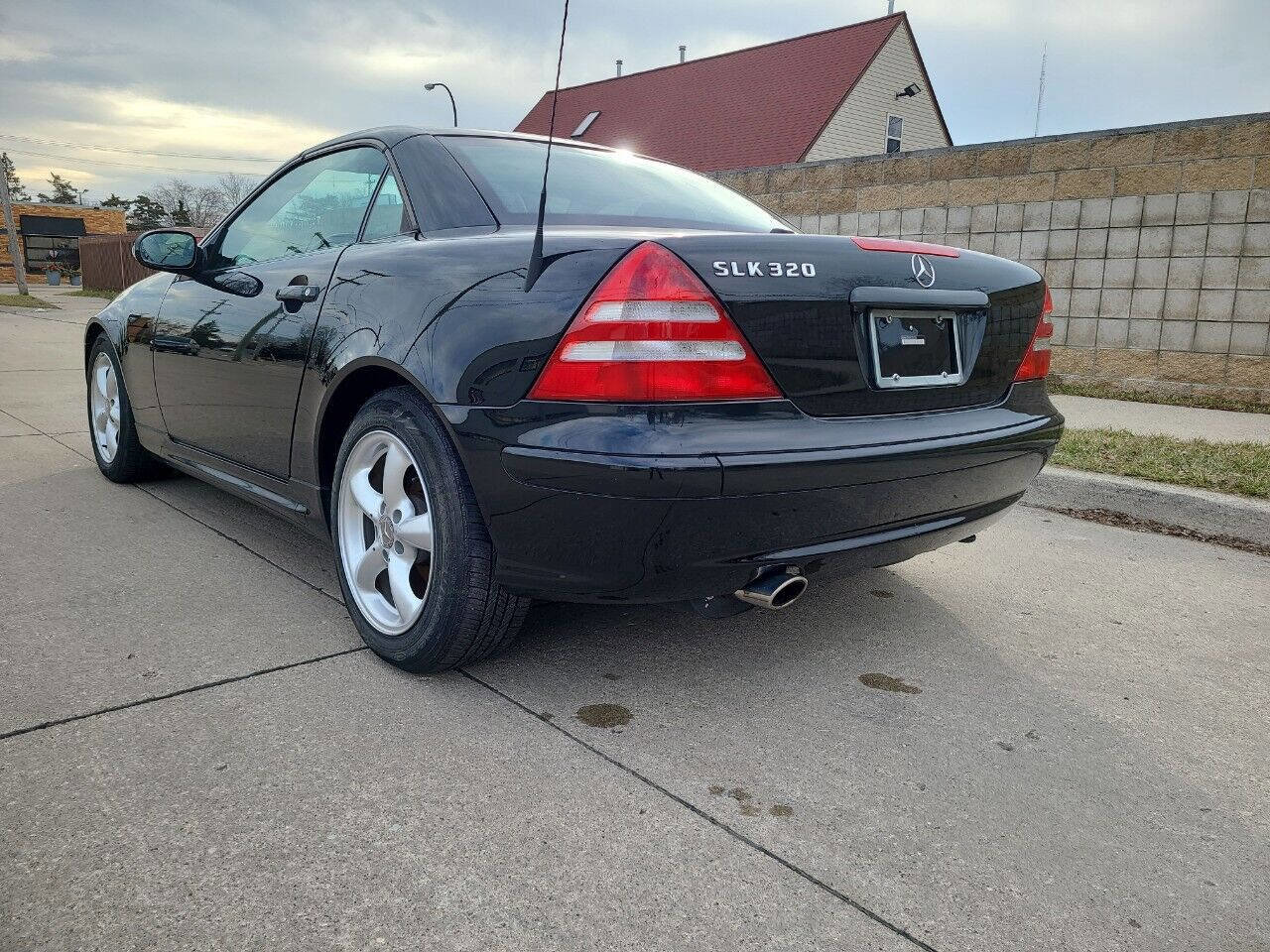 Used 2002 Mercedes-Benz SLK 320 image 7