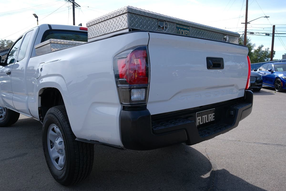 Used 2017 Toyota Tacoma SR RWD image 41