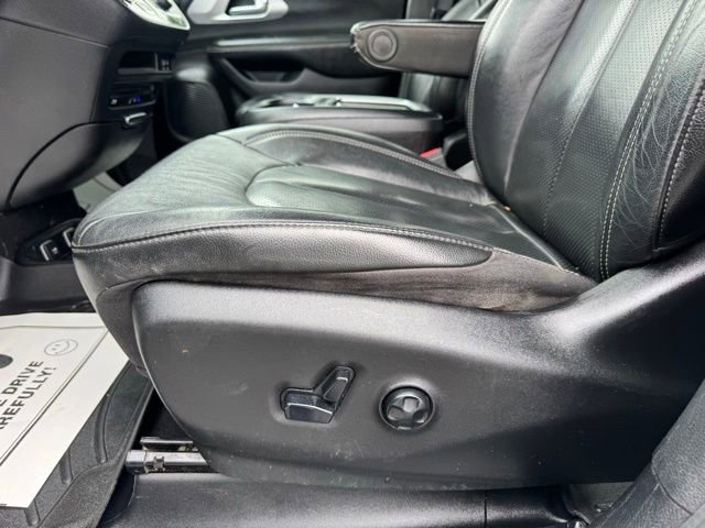 Used 2020 Chrysler Pacifica Touring-L Plus w/ Advanced Safetytec Group FWD image 15