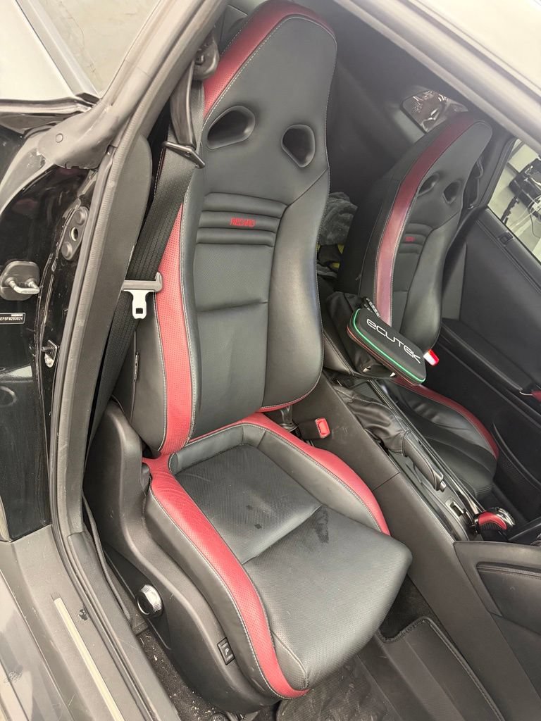 Used 2015 Nissan GT-R Black Edition AWD/4WD image 38