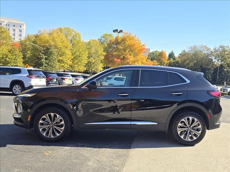 Certified 2025 Buick Envision Preferred image 28