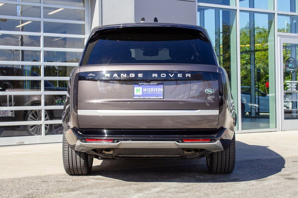 Used 2023 Land Rover Range Rover First Edition AWD/4WD image 9