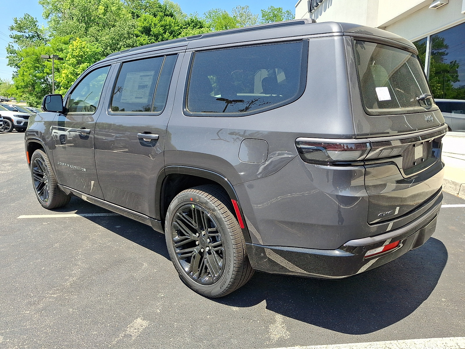 New 2026 Jeep Grand Wagoneer Limited AWD/4WD image 4