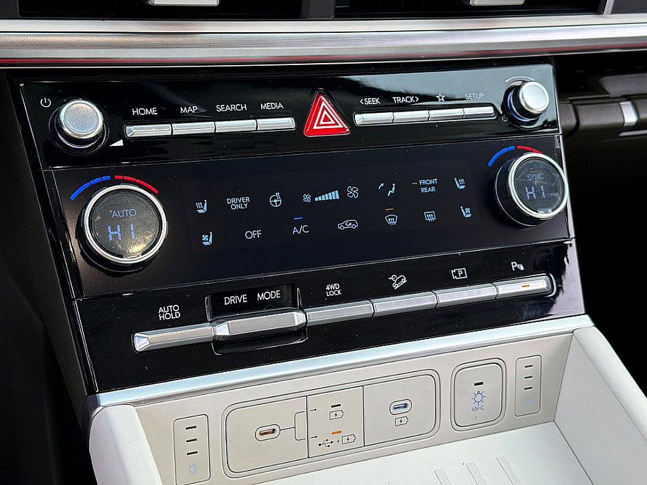 Certified 2025 Hyundai Santa Fe Calligraphy image 15