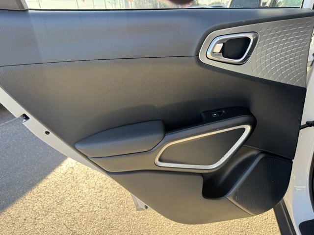 Certified 2024 Kia Soul LX w/ Option Group 015 image 9