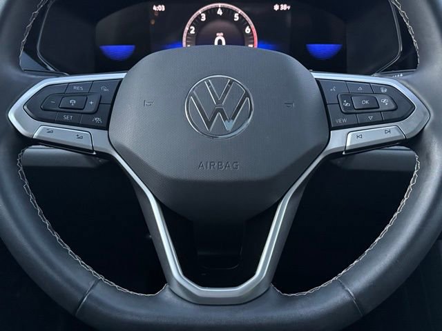 Certified 2024 Volkswagen Taos SE w/ Panoramic Sunroof Package image 37