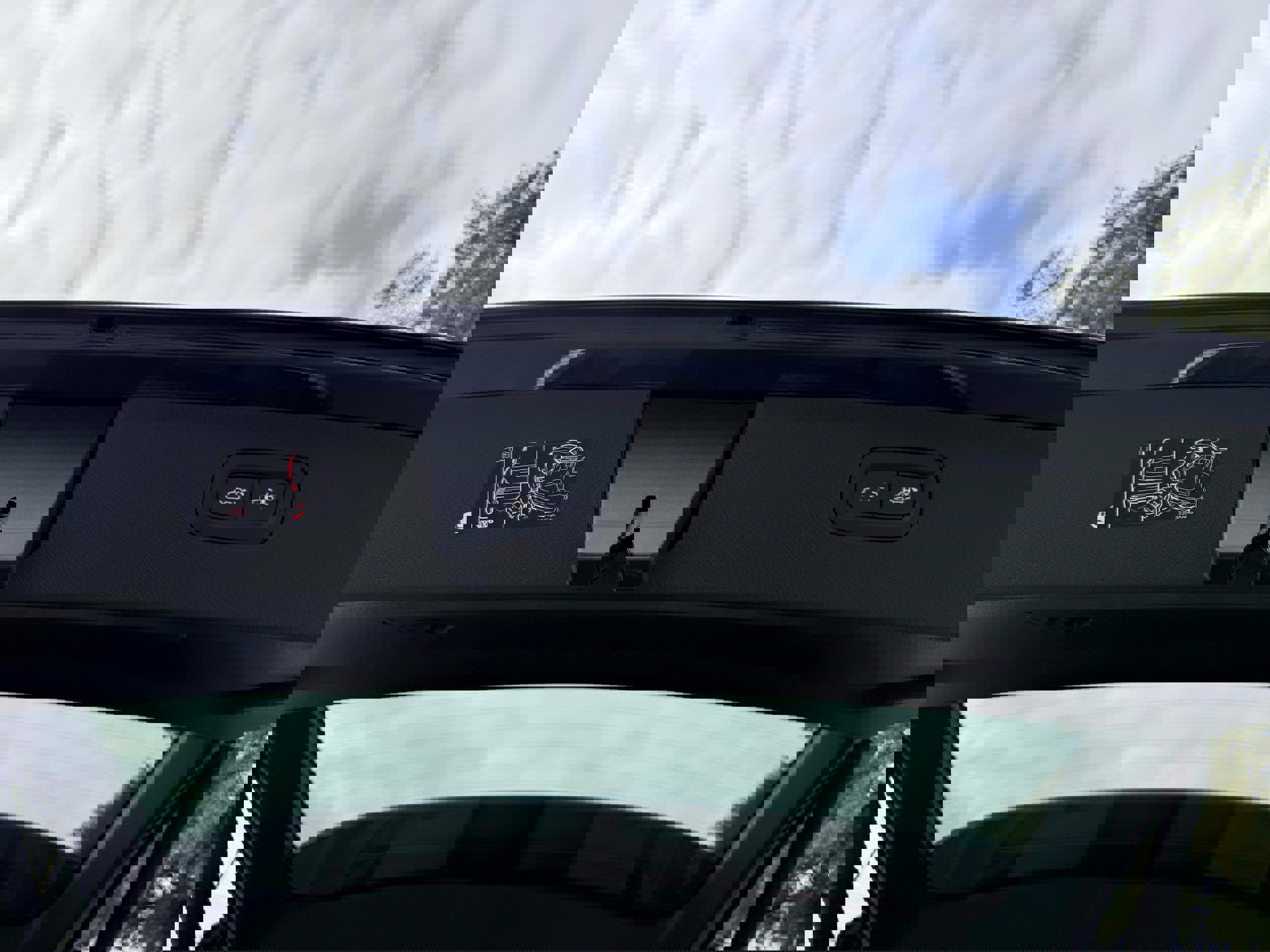 New 2026 Volvo XC90 B6 Ultra w/ Protection Package image 27