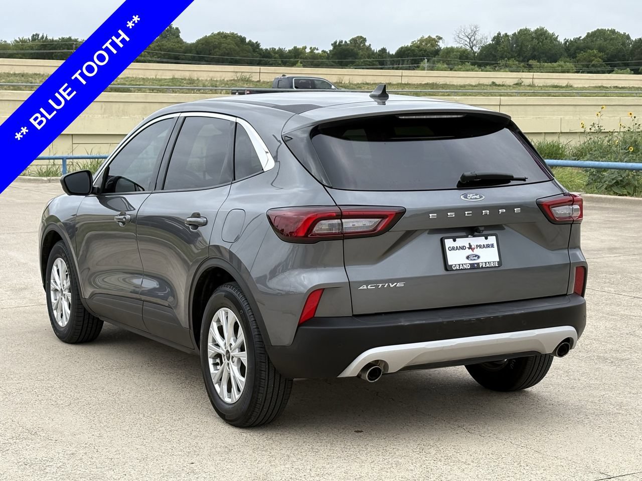 Used 2024 Ford Escape Active w/ Tech Pack #2 FWD image 6