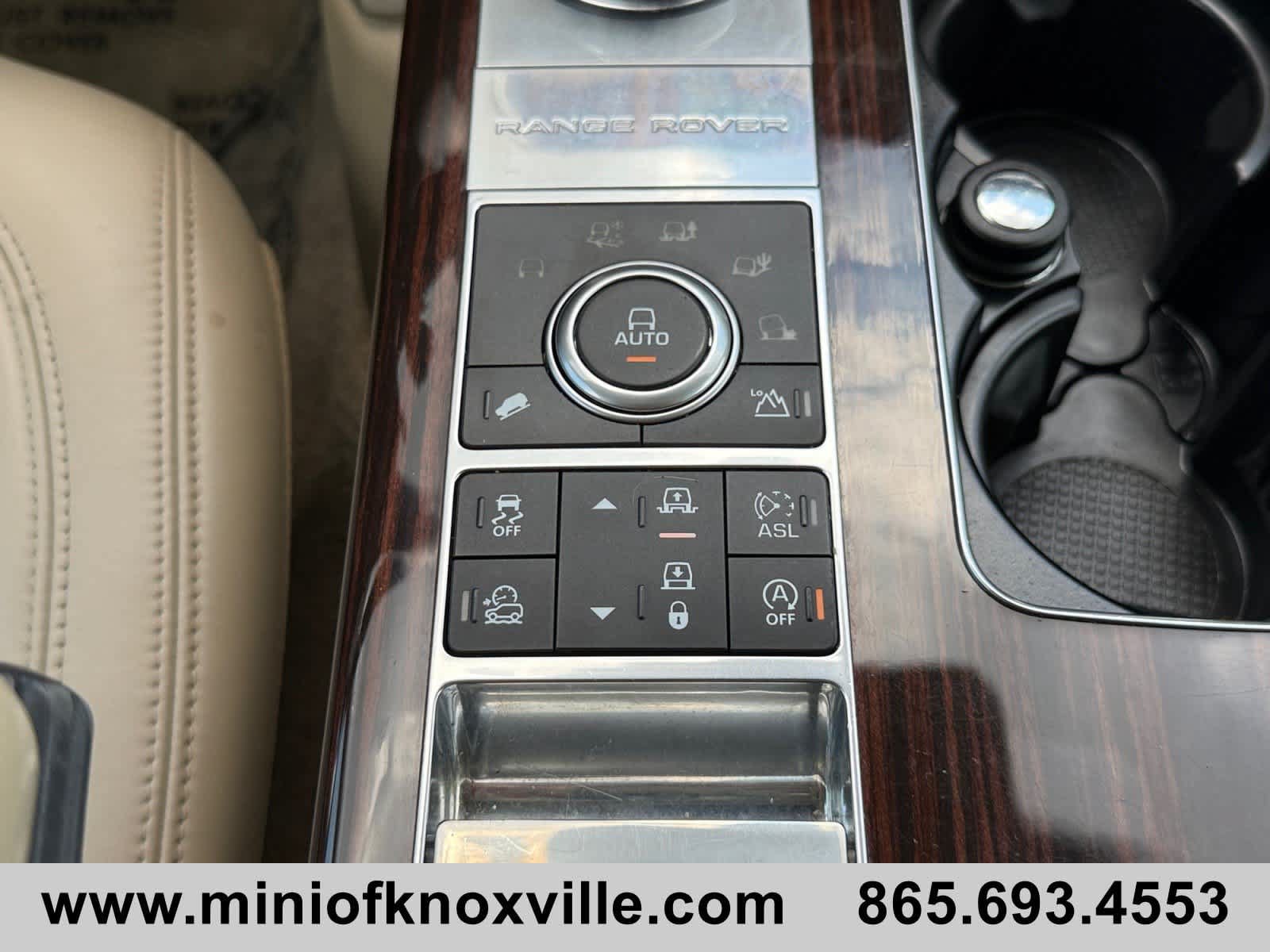 Used 2016 Land Rover Range Rover Supercharged AWD/4WD image 52